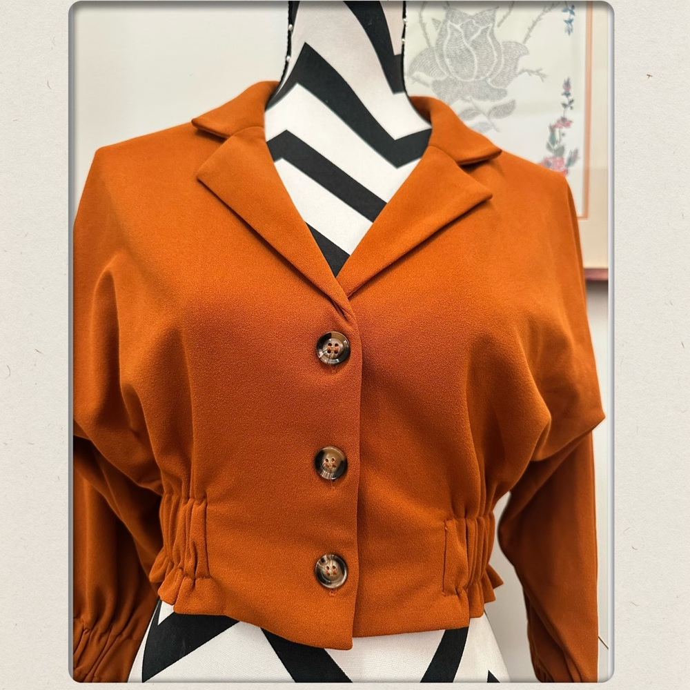 Forever 21 Vibrant Orange Top - Picture 2 of 9